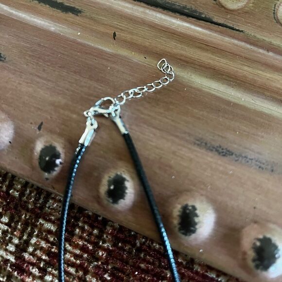 HANDCRAFTED Painted Pendant Necklace - Picture 2 of 2